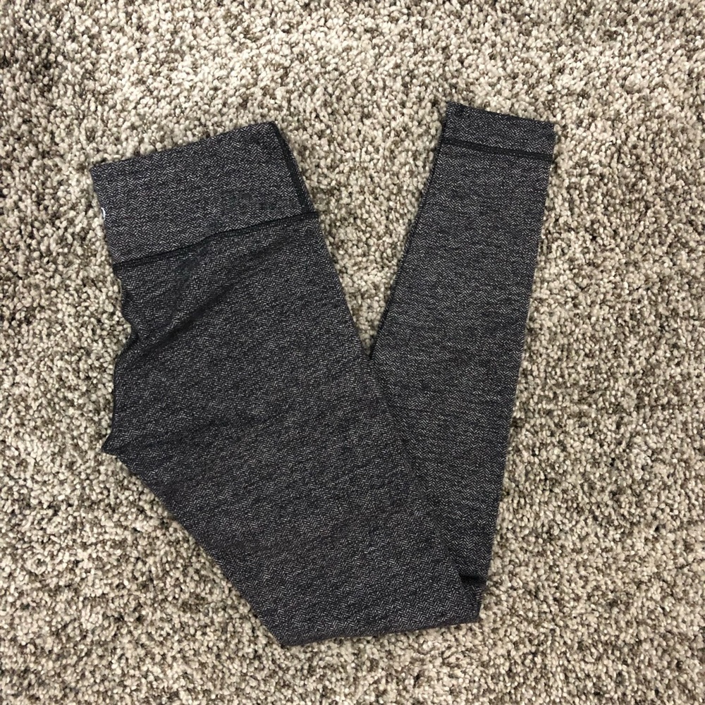 Lululemon WU Leggings: Size 6